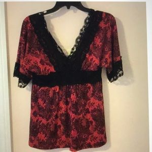 NWOT Women’s shirt